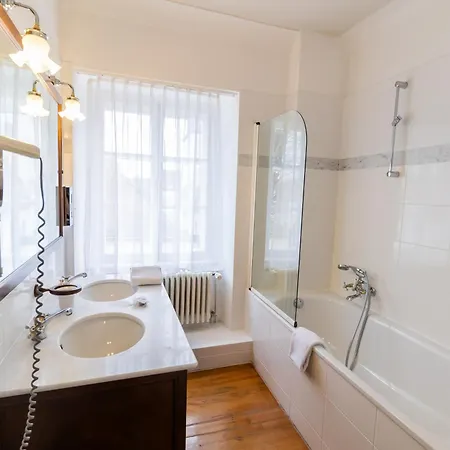 Schloss מלון Neckarbischofsheim