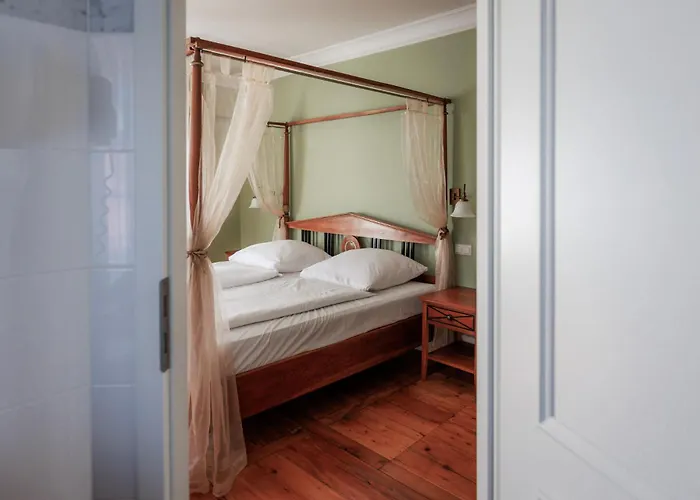 Schloss * Неккарбишофсхайм