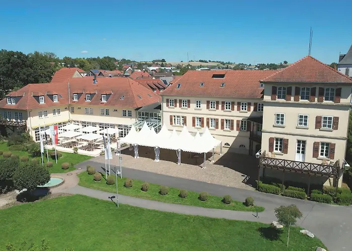 Schloss Отель *